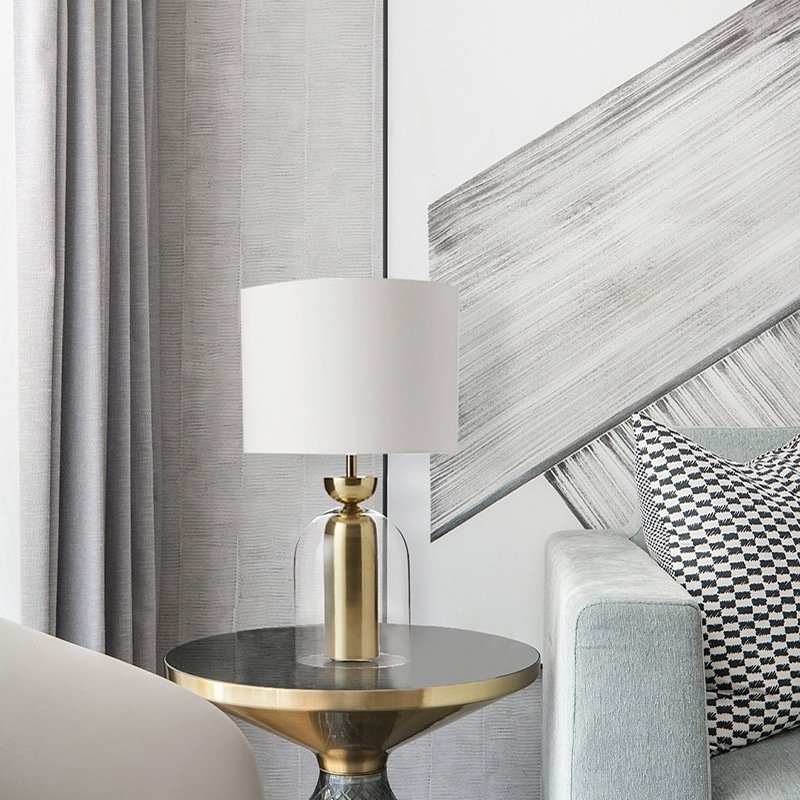 Postmodern Light Luxury Creative Desk Lamp